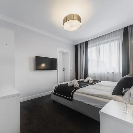 Feria Nocleg ze śniadaniem 3*